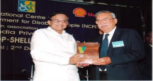 (NCPEDP) – Shell Helen Keller Award to Mr.C.Antony Samy, former Managing Director in recognition of his exemplary services in the field of rehabilitation and integration of persons with disabilities into mainstream society